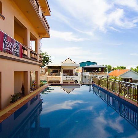 G Eleven Hotel Phnom Penh Dış mekan fotoğraf
