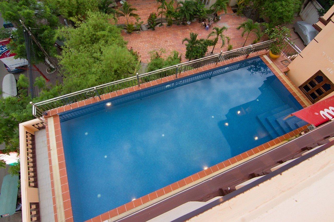 G Eleven Hotel Phnom Penh Dış mekan fotoğraf