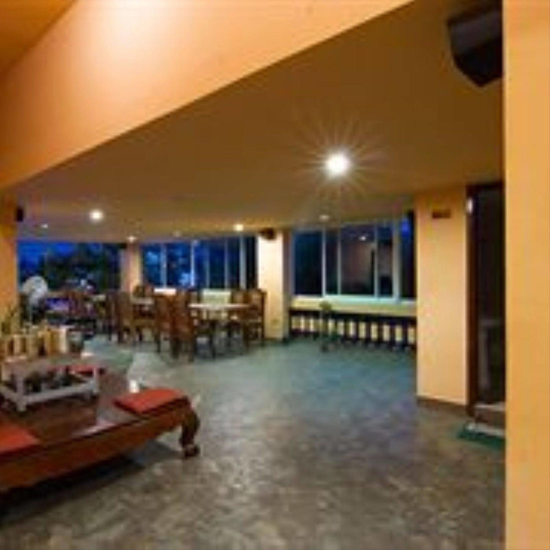 G Eleven Hotel Phnom Penh Dış mekan fotoğraf