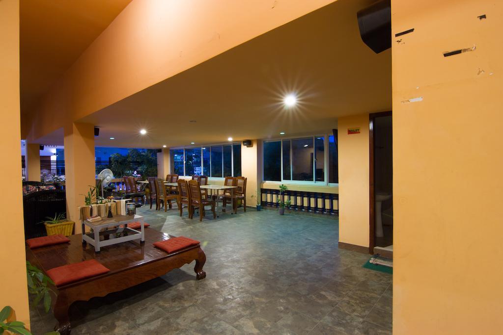 G Eleven Hotel Phnom Penh Dış mekan fotoğraf